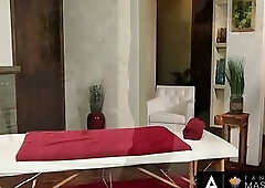 Hot Redhead Blindfold Surprise Massage Turns Into A Cuckold Boyfriend Desperately Watching