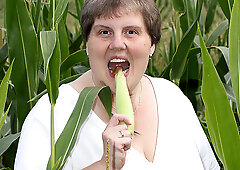 This Big Mama Loves To Play In A Cornfield - MatureNL