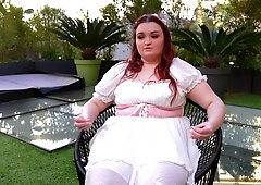 Amandine, 28 years old, from Lyon!