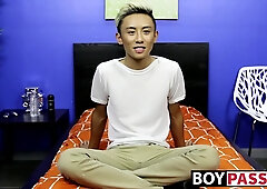 Adorable asian twink Ty Neiman splashing sexy cum on himself