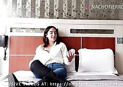 Hermosa Estudiante culona tiene SU PRIMER CASTING PORNO en Latinoamerica, debuta con nineteen años de edad