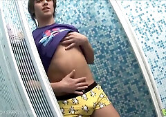 Young Jerome jerks off in the shower