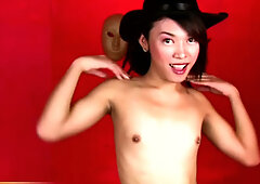 Feminine tbabe showcases her tiny tits & small ladystick