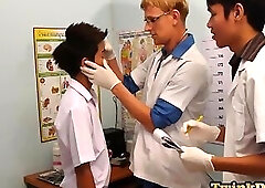 Skinny Asian twink barebacking 3some at doctor office