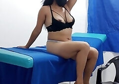 Stepmom with great curves strips down and shows off her open slit