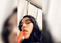 I love to suck rods, run my tongue over the head and take all the testicles in my throat so that my dude would experience the real fun of spending tim