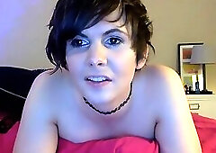 Hot short haired tranny barebacked