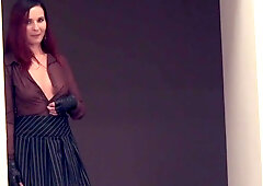 That Babe cought undressed in office bulding. Real situation