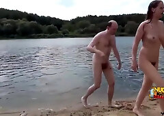 Real Amateur Cutie Teenie Swingers Have Group Sex On The Beach