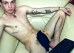 Muscular Hunk's Solo Showqqq