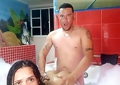 Sultry duo has a steamy romp in the jacuzzi and films their fun