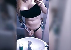 Insatiable transgirl masturbates to her reflection