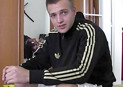 Czech Hunter: 3,000 Crowns For a Jerk Off