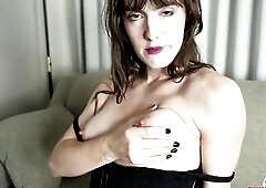 Cat Priestess brings a unparalleled mix of charm, mystery, and quiet confidence that instantly draws u in. Coming all the way from Canada, this babe s