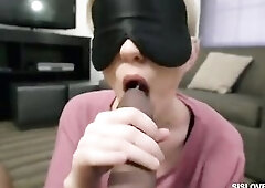 Mi hermanastra me hace una mamada por una favour que me deje sub español ver completo : tusub3.blogspot.com y https://t.me/tusubnopor4