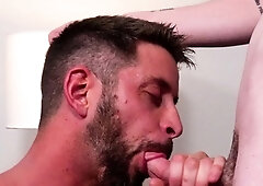 Muscle jock gets hole fucked by twink