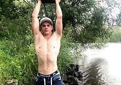 Casting - Handjob And Muscle Worship Gay Tube