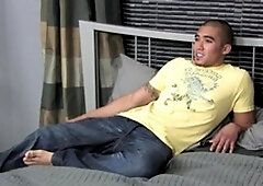 Solo: A Glimpse Into Valin's Dark Side - Finger-Jiggling Fun