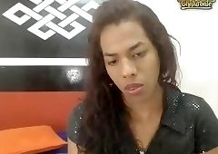 Teen shoots big load on Webcam