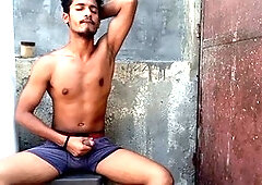 Curlyboy big dick Solo