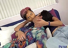 Peterfever the Gaycation Episode Eight: Baggin' the Tour Guide