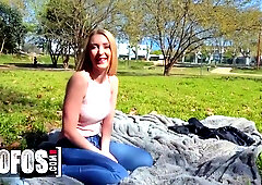 Ukrainian beauty Amaris takes him deep outdoors before switching to missionary