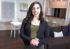 PropertySex Guy Wins Free Rent for a Year and Bangs Beauty With Amazing Arse