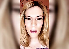 Sexy trans hottie Jessica Bloom teases u with her biggest pulsating schlong up close, with light domination and teasing roleplay. This babe asks u to 