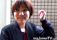 Brazen Chinese sweethearts demonstrate booty and beaver in public