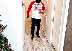 I wank the delivery guy on the chicken salad and eat his cum, that guy lick my large chunky cunt - big beautiful woman car