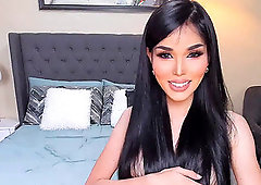 Beautifull tranny smoke with cam