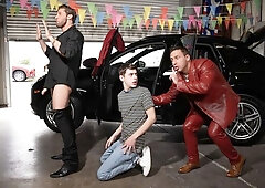 Joey Mills in a fun yet sleazy threesome scene