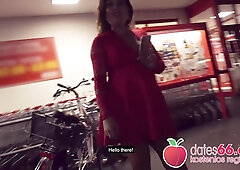 Curvy Milf Naughty Outdoor Fuck At Big Street - Liz De Lane