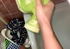 Gay pee, pissing, male pee