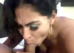 Casada infiel me da unas ricas mamadas