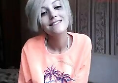 Amateur Webcam Teen Masturbates And Teases