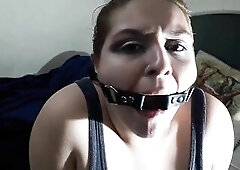 Our hawt self-gag model Penelope Rose just got a recent ring gag and this babe can't await to try it out! The plays with the ring gag by sticking