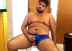 Thick gay guy enjoying a smoke before blowing his load