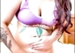 Thick and curvy, hairy pussy, stretched