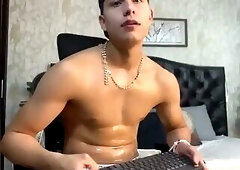 Lander Cruz live part 2 - peeing and then masturbating (21 may 2026)