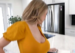 Stepmommy's Sexy Vacation Plans - Gigi Dior