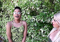 Nathou, 23, is doing some crazy things!