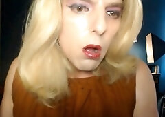 Femboy, lip gloss, kink