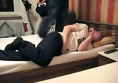 Taskmaster trampling in Nike Shox NZ on daybed